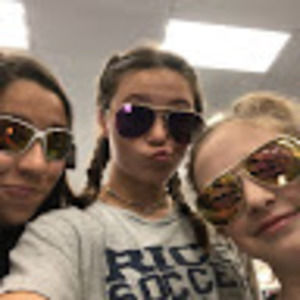 Meet your Posher, Hollyn